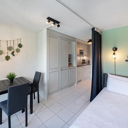 Apartman Hid Ag: Lakeview Mit Parkplatz Und Balkon