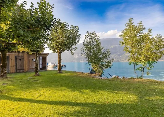 Hid Ag: Lakeview Mit Parkplatz Und Balkon