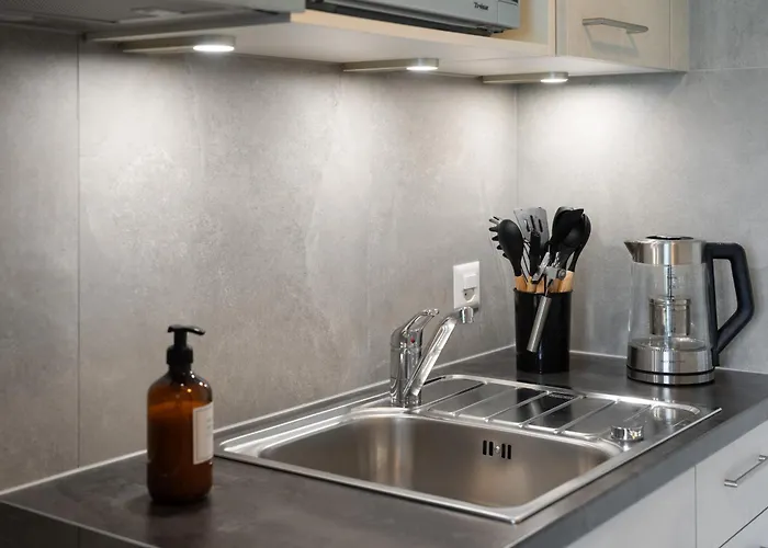 Apartman Hid Ag: Lakeview Mit Parkplatz Und Balkon *